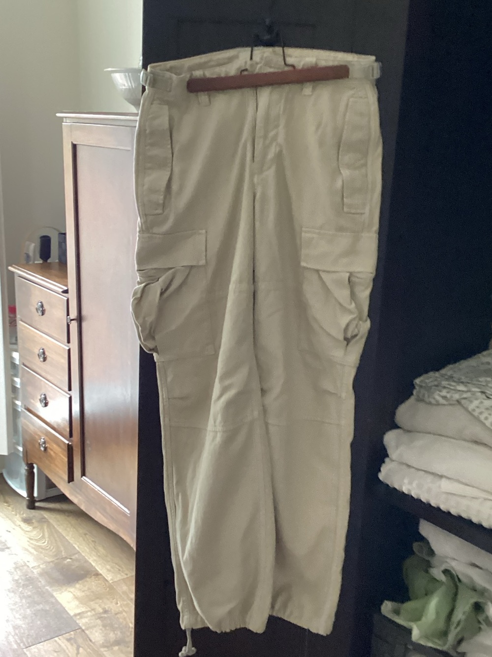 TNA Women's Cargo Pants in Light Beige